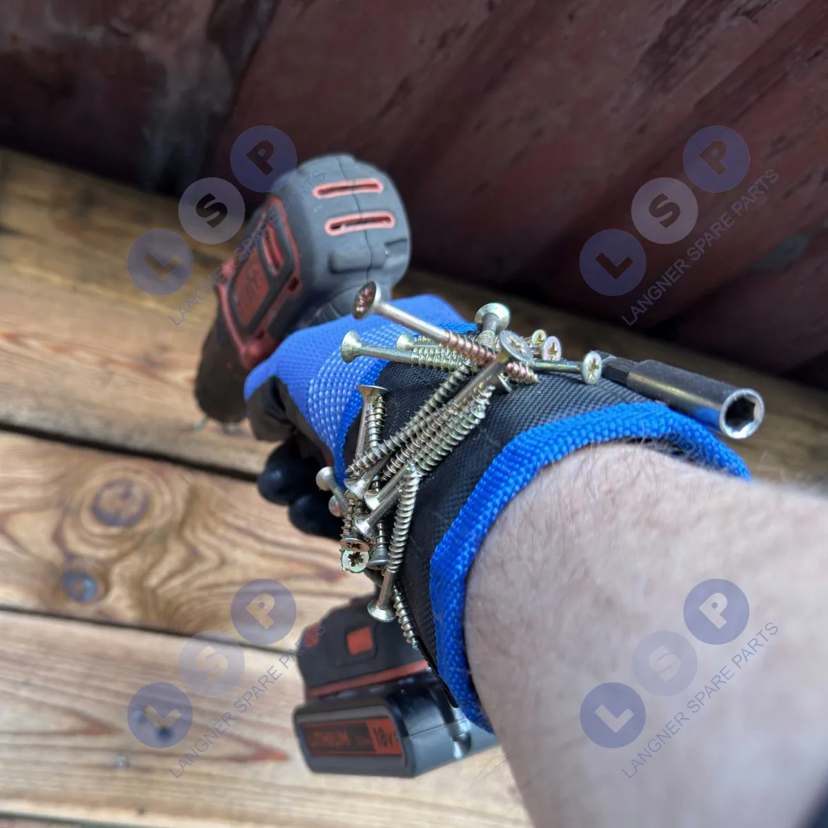 2068175465.thumbnail.jpg